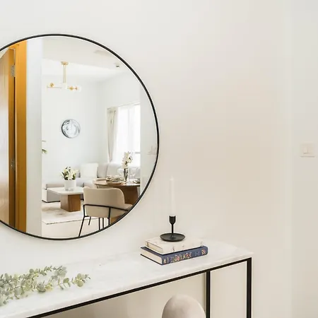 Vogue Downtown - Bellevue Towers Apartment Dubai Room photo